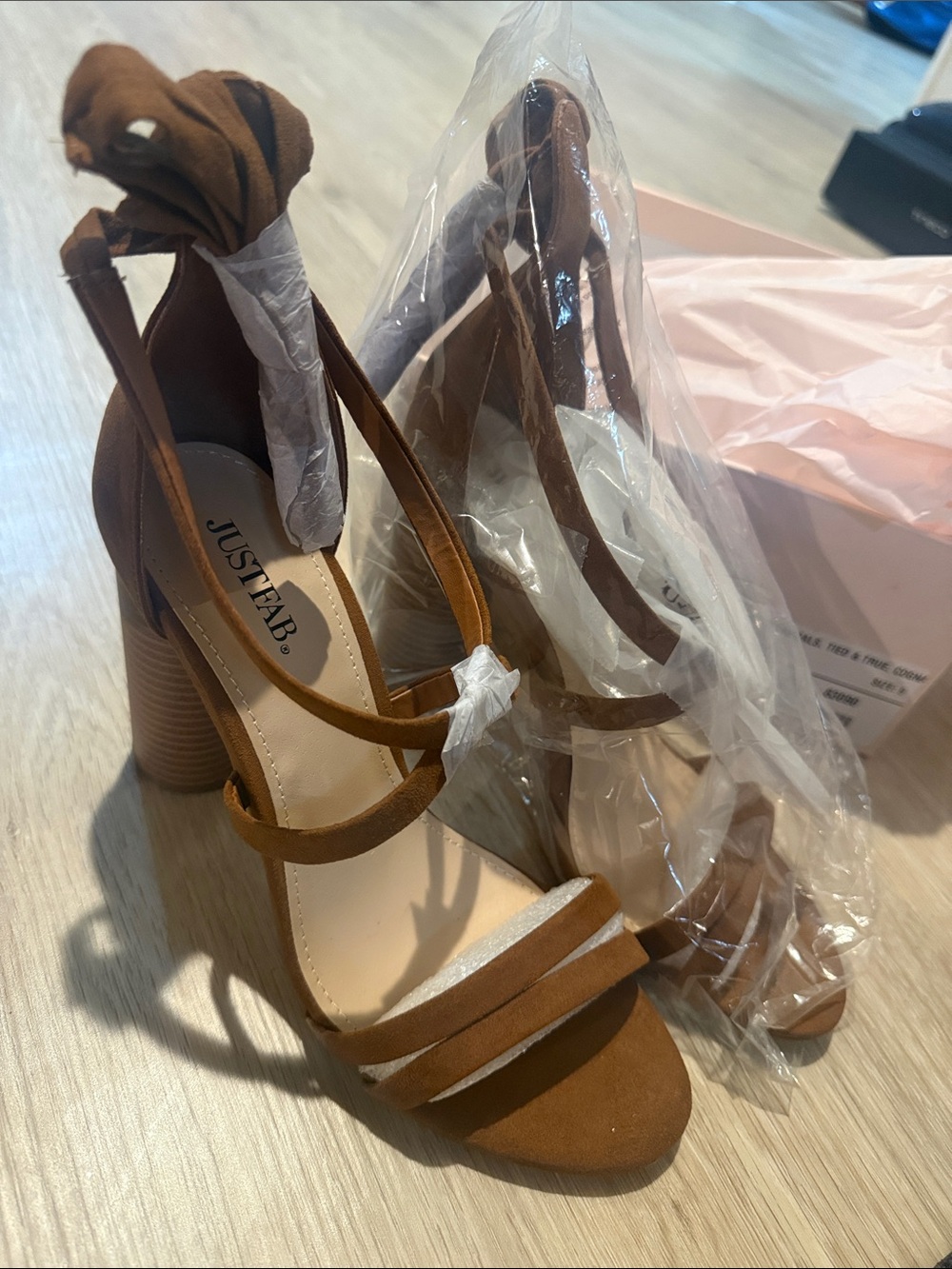 JustFab Brown Strappy Block Heel Sandals unworn size 9